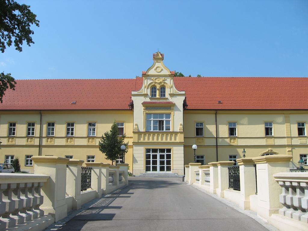 Junges Hotel Tulln Tulln An Der Donau Kültér fotó
